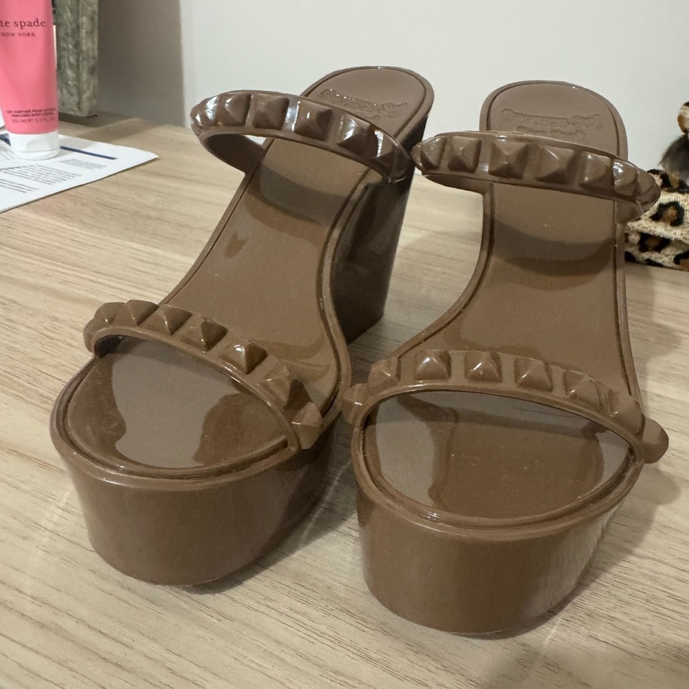 Carmen Sol Brown Studded Platform Sandals